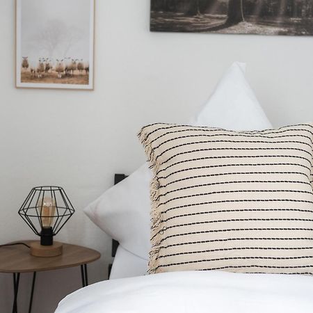 1-4 Gaeste Wohnung W-Lan, Netflix, Amazon, Parken, Arbeitsplatz, 24H Check In ,Vollausgestattet Kueche, Handtuecher Seife U,V,M Fuer Geschaeftsreisende, Paare, Familien , Datteln Exterior foto